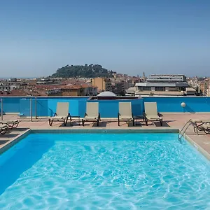 Hotel Nh, Nicea